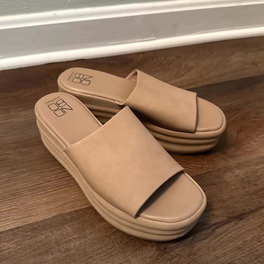 Platform Sandals by NOBO